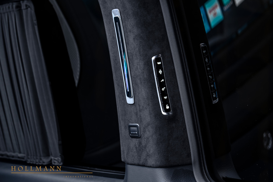 Vehicle view 23