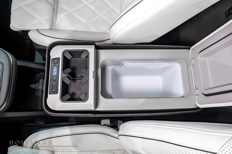 Vehicle view 24