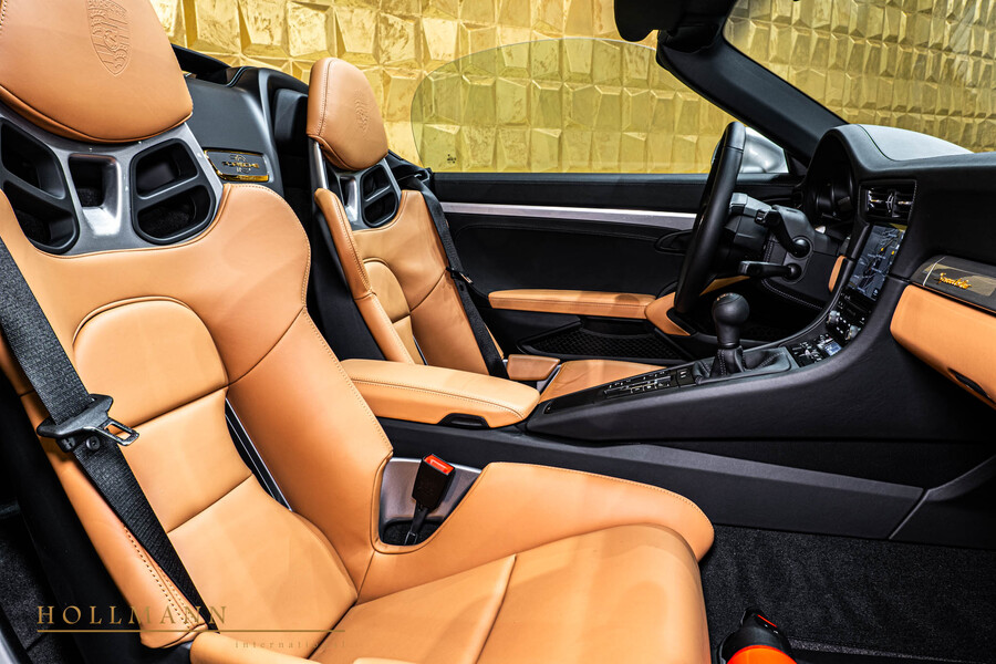Vehicle view 16