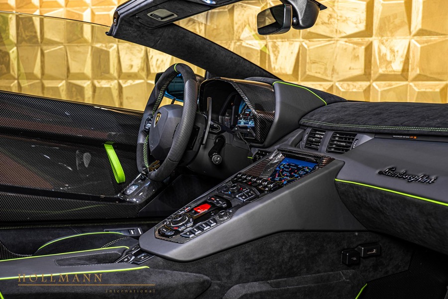 Vehicle view 15