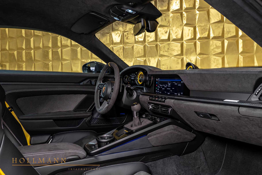 Vehicle view 16