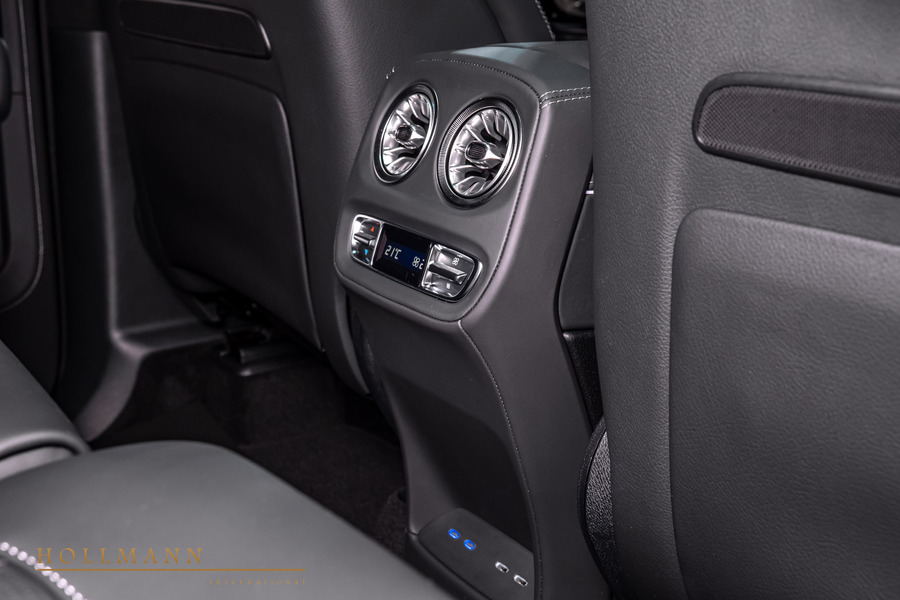 Vehicle view 16