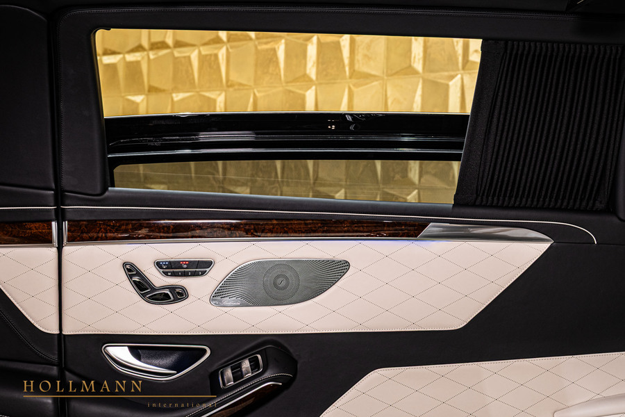 Vehicle view 17