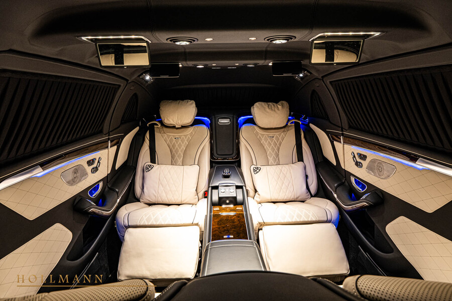 Vehicle view 25