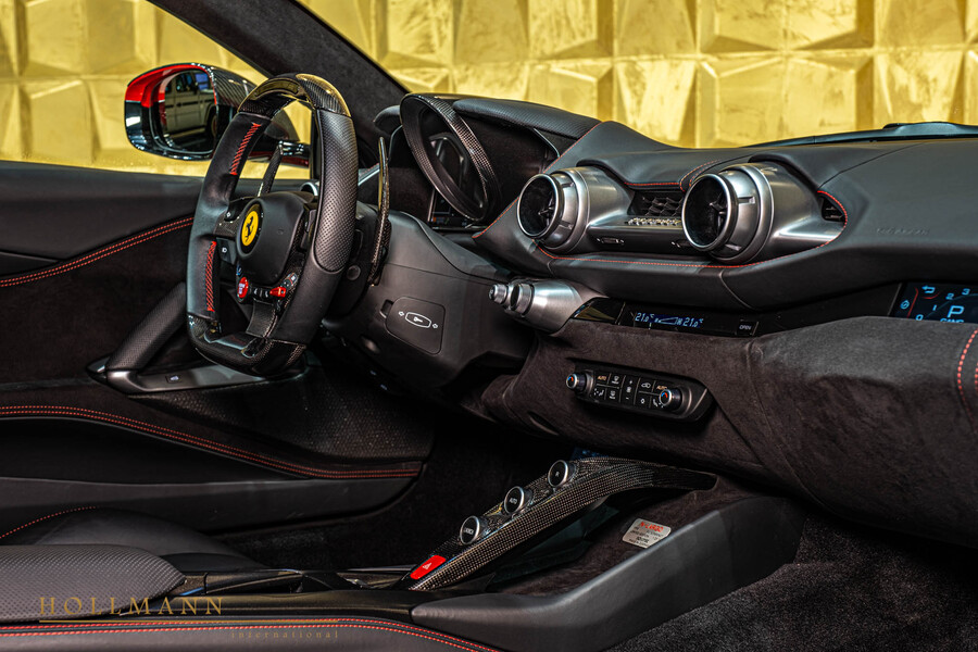 Vehicle view 17