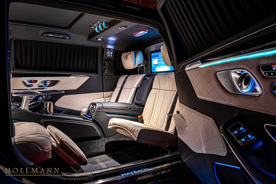 Vehicle view 17
