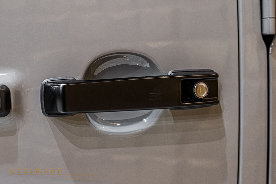 Vehicle view 7