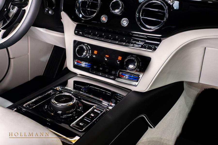 Vehicle view 23