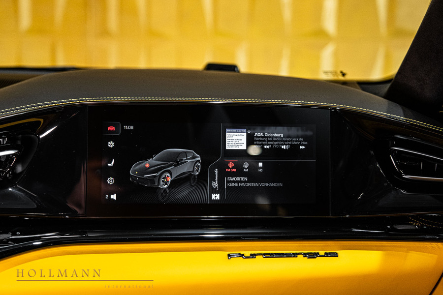 Vehicle view 14