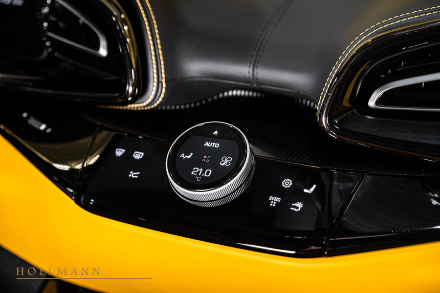 Vehicle view 15