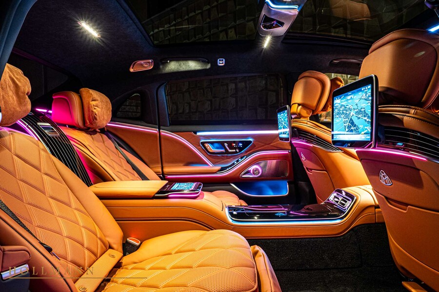 Vehicle view 18
