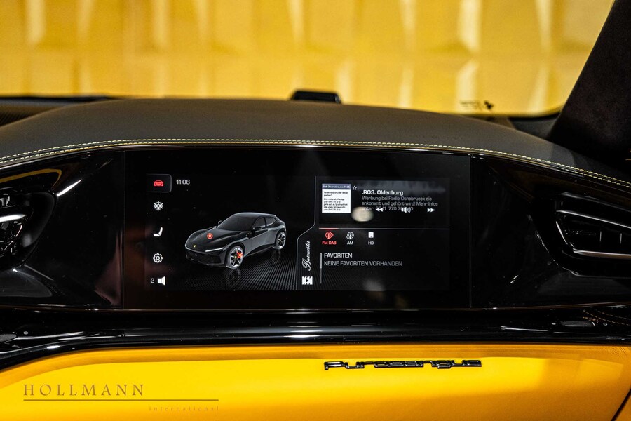 Vehicle view 18