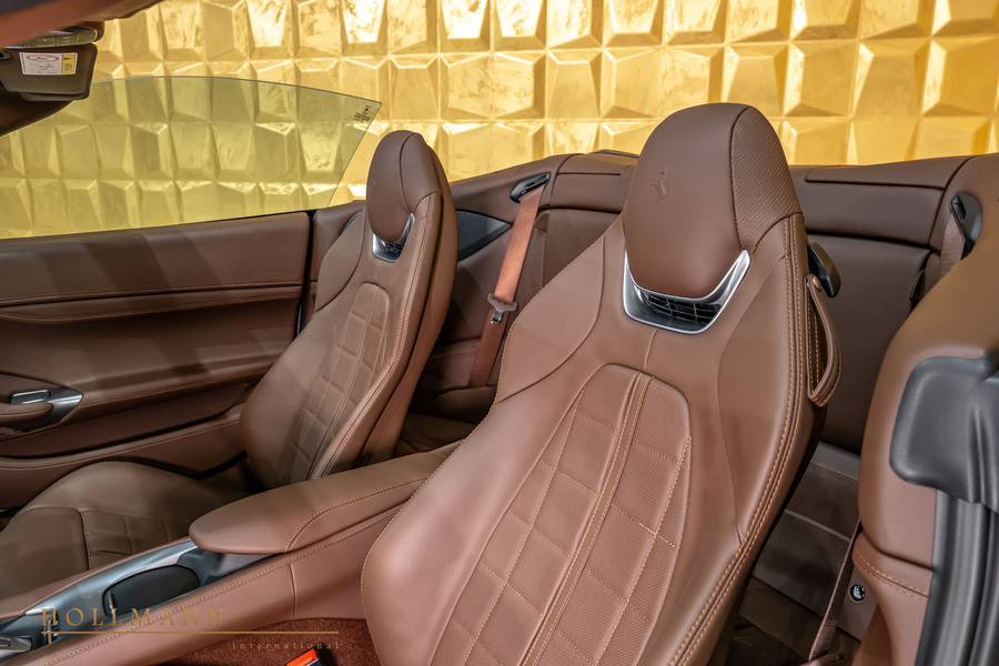 Vehicle view 25