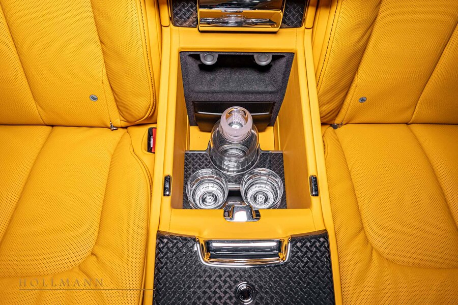 Vehicle view 23