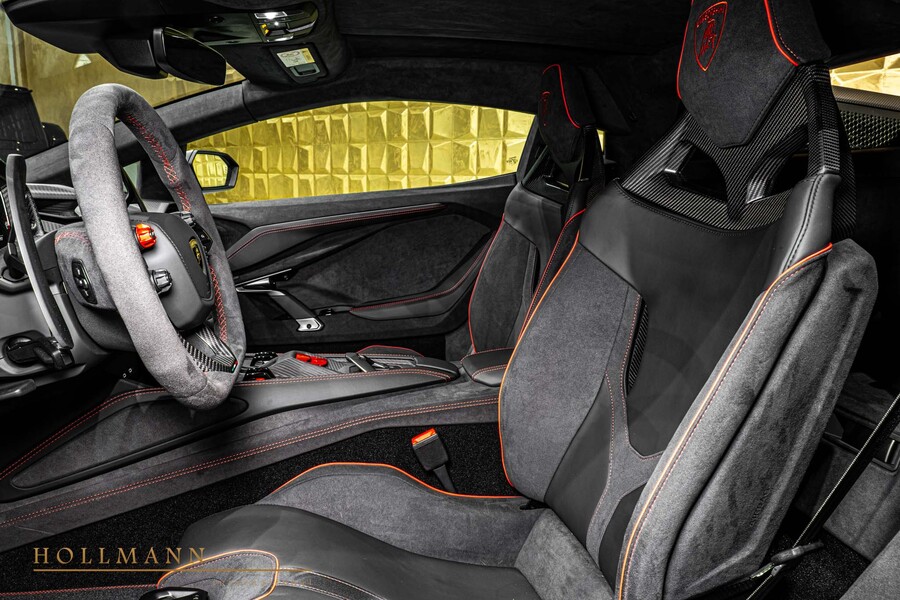Vehicle view 8