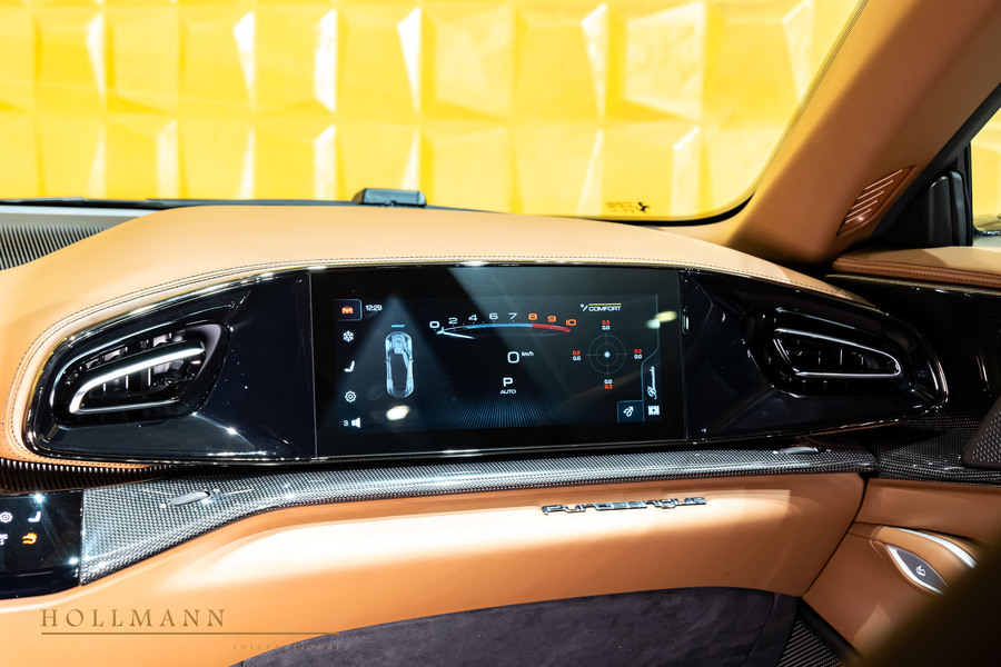 Vehicle view 16