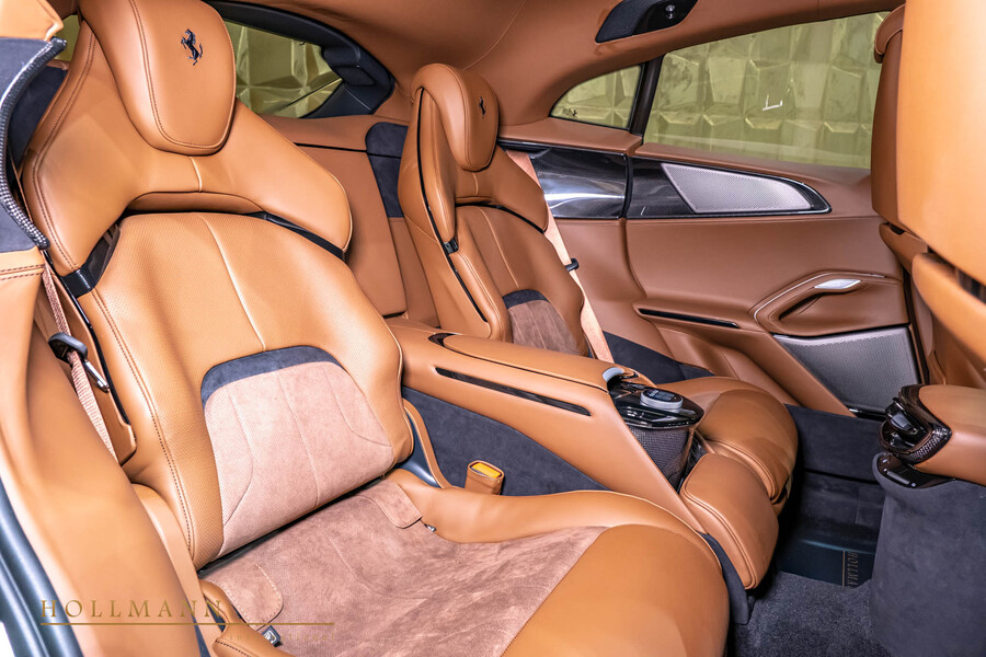 Vehicle view 23