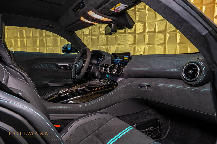Vehicle view 19
