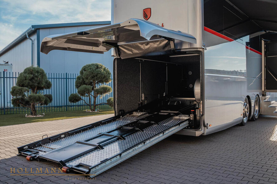 Vehicle view 6