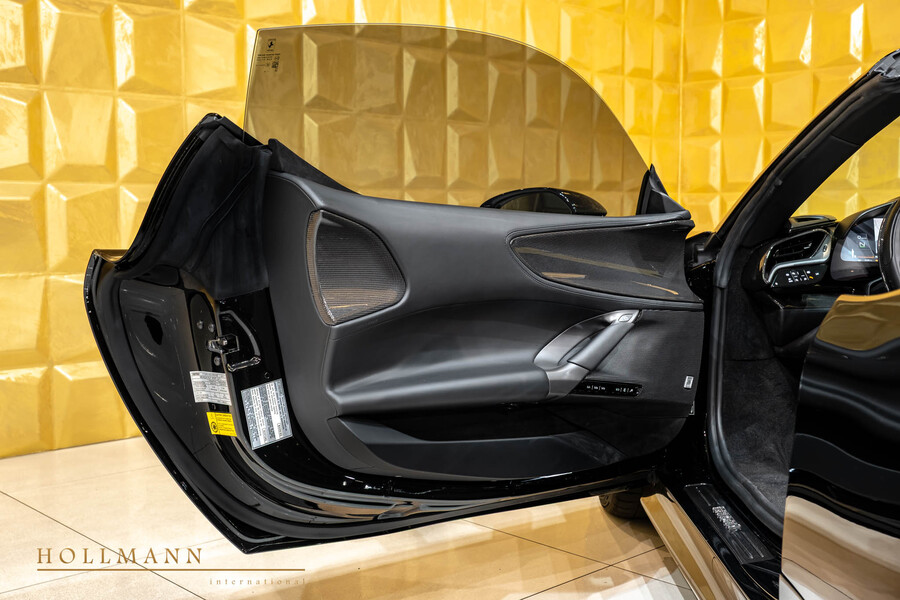 Vehicle view 14