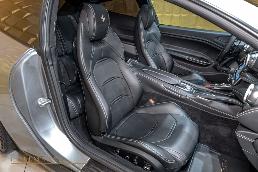 Vehicle view 25