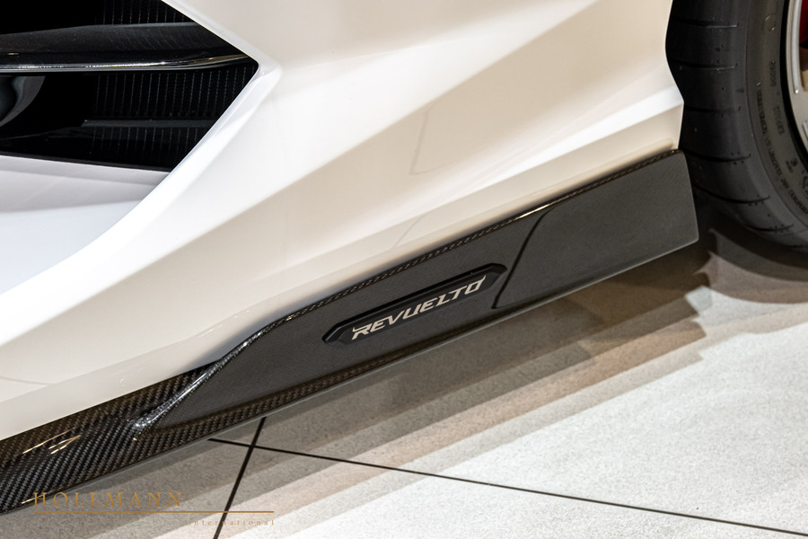 Vehicle view 17
