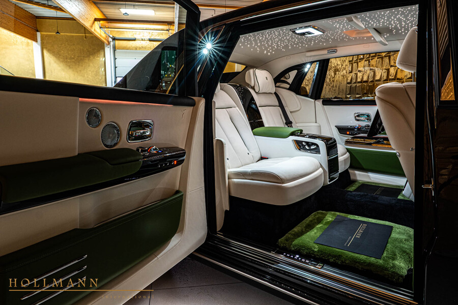 Vehicle view 14