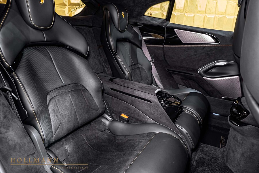 Vehicle view 25