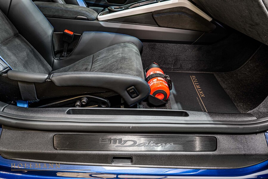 Vehicle view 16