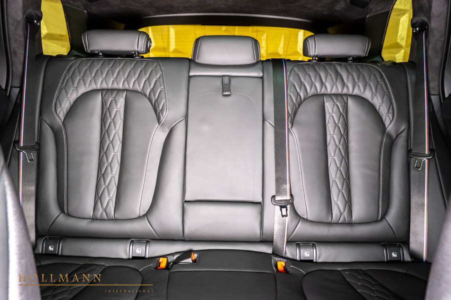 Vehicle view 16