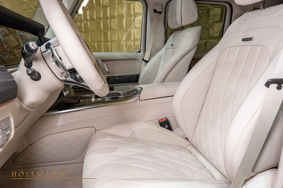 Vehicle view 16