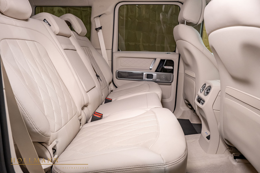 Vehicle view 25