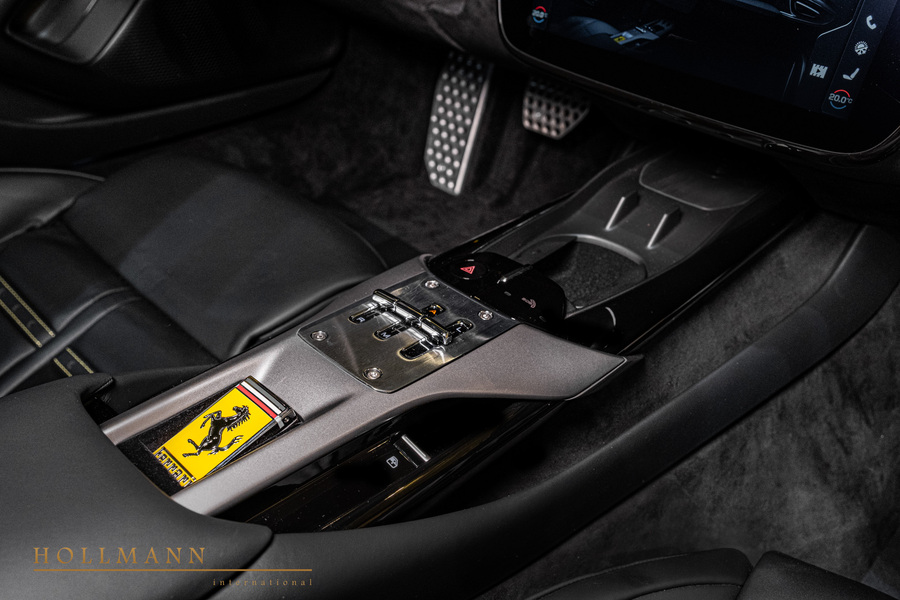 Vehicle view 23