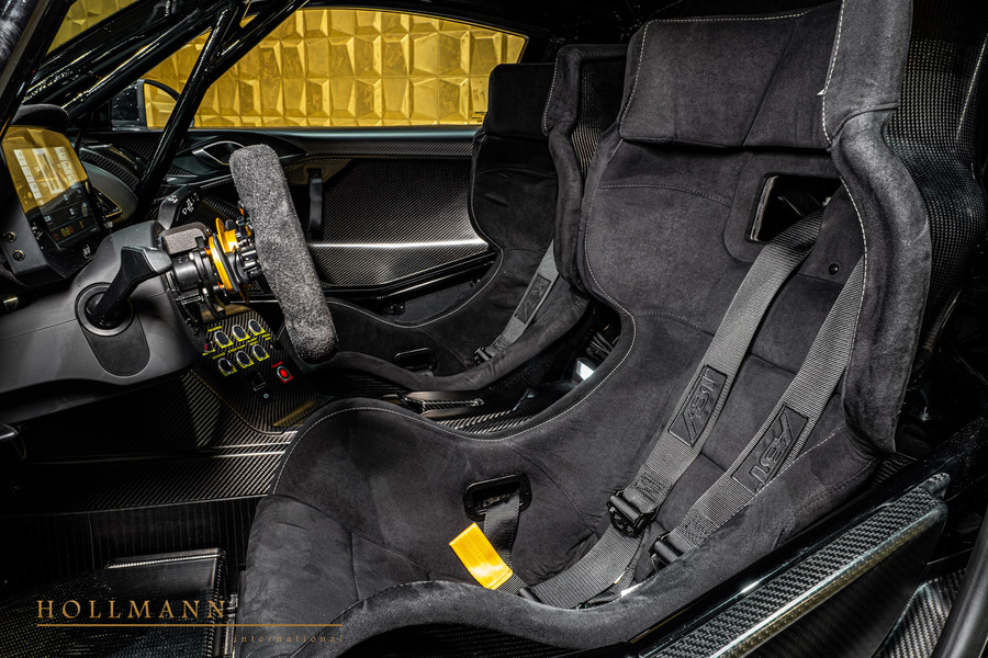 Vehicle view 17