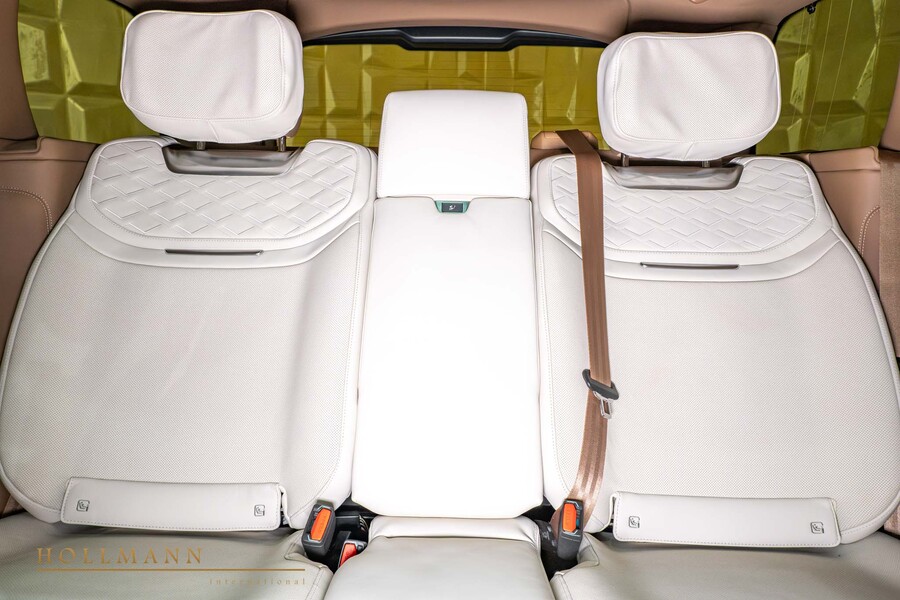 Vehicle view 23