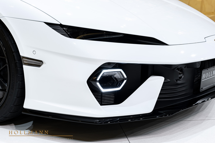 Vehicle view 6