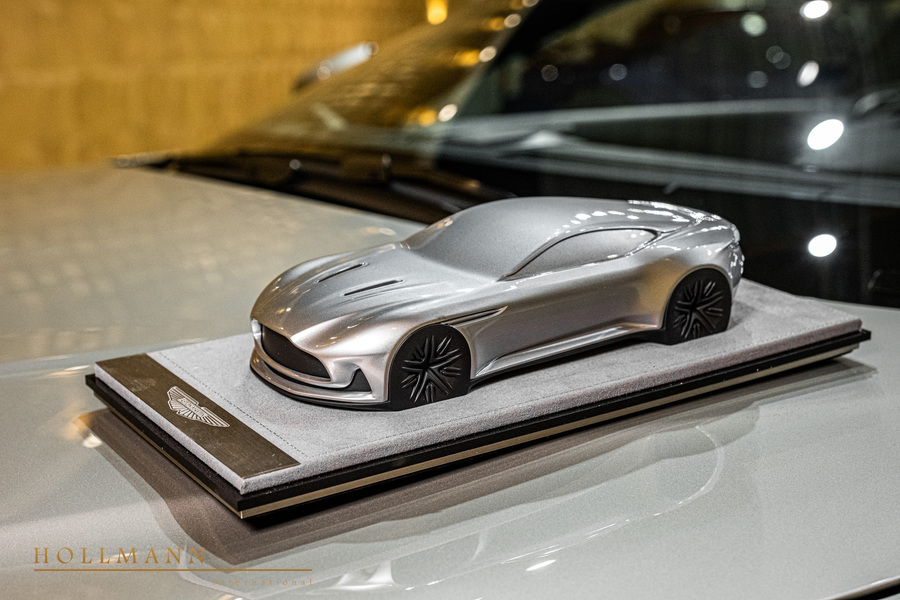 Vehicle view 28