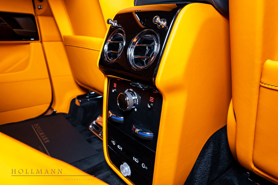 Vehicle view 16