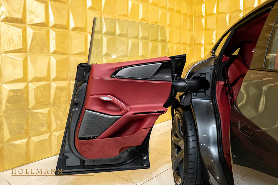 Vehicle view 12