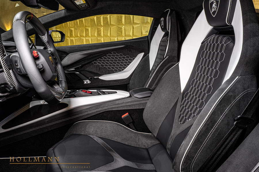 Vehicle view 9