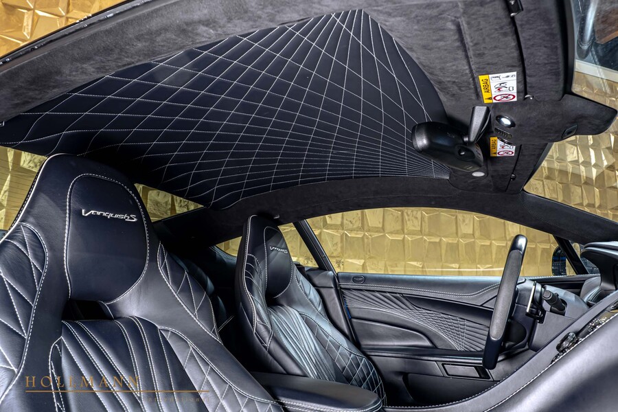 Vehicle view 17