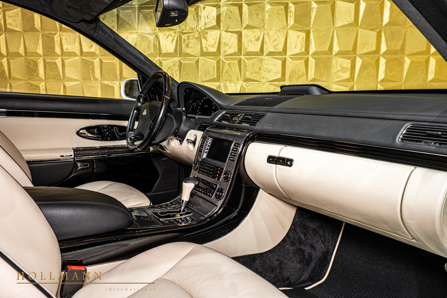 Vehicle view 19