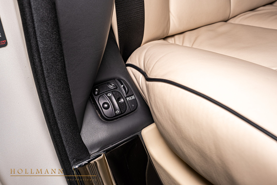 Vehicle view 23