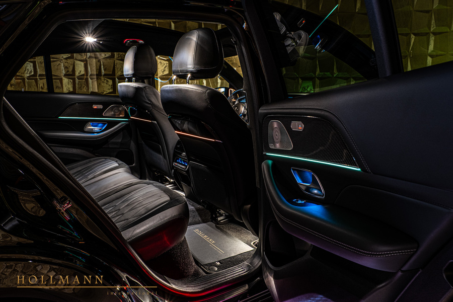 Vehicle view 18