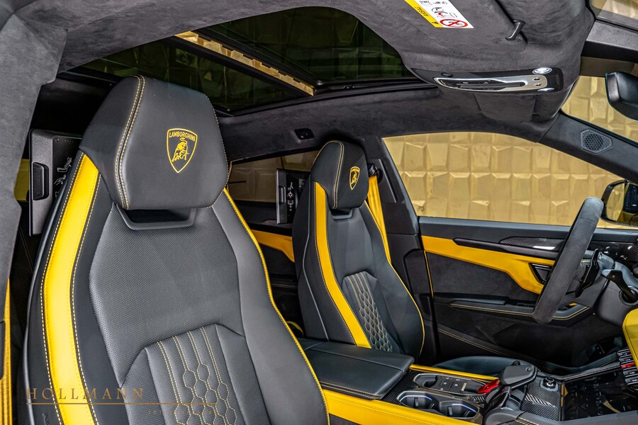 Vehicle view 18