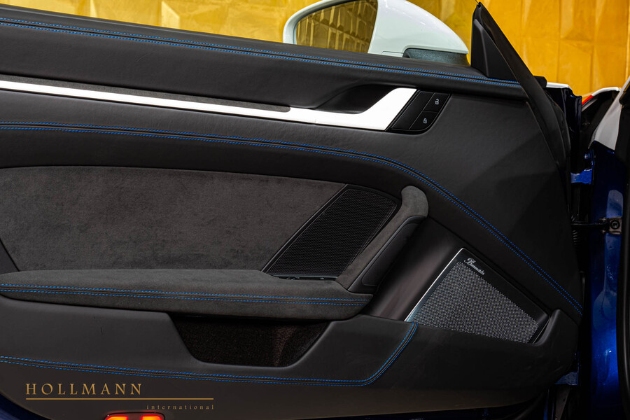 Vehicle view 8