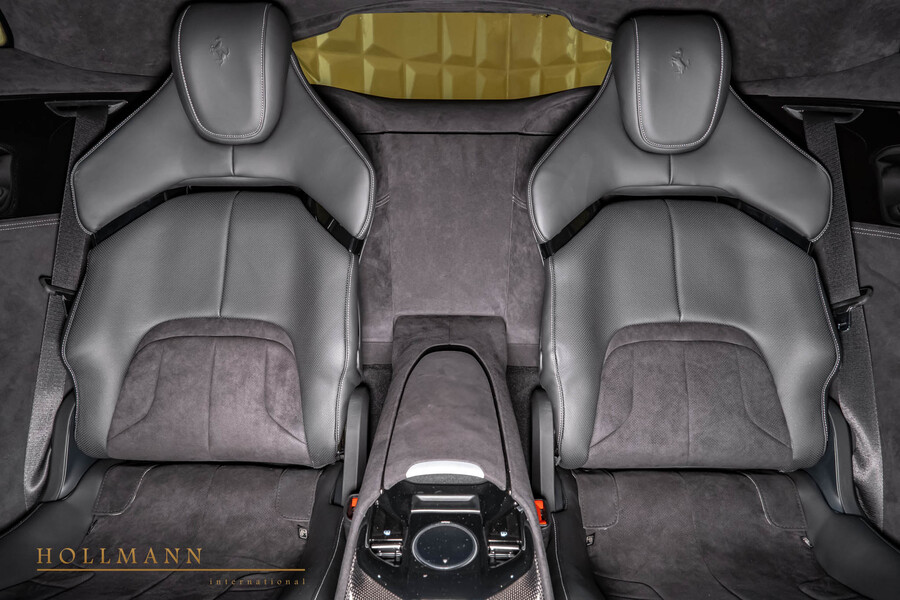 Vehicle view 17