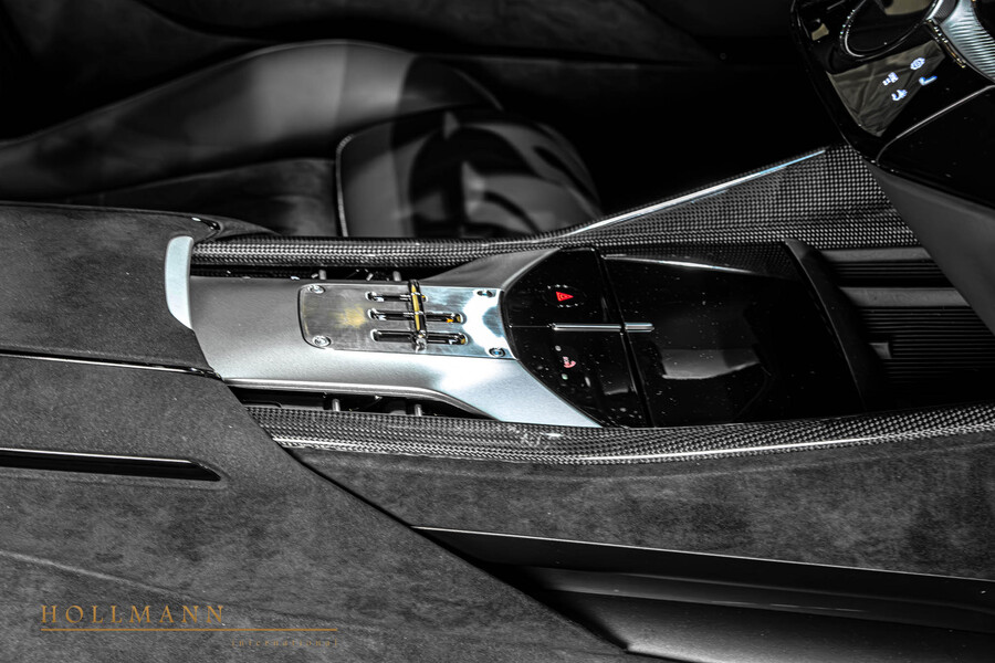 Vehicle view 19