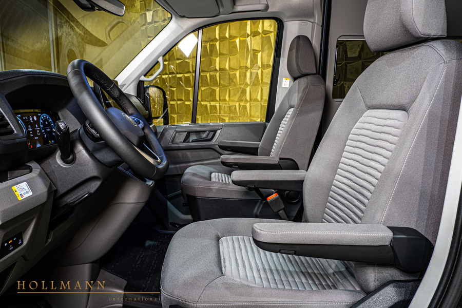 Vehicle view 14