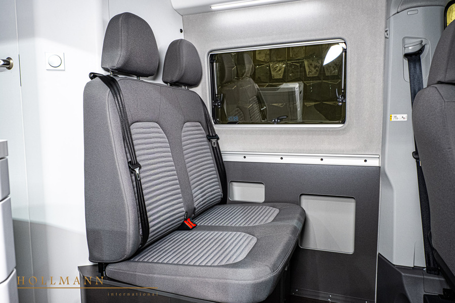 Vehicle view 16